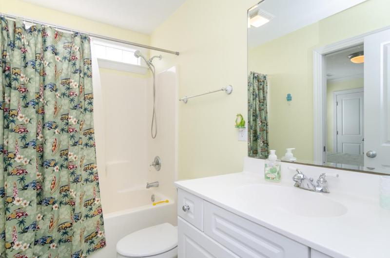 E-Sea Living by Bryant Real Estate - image 9