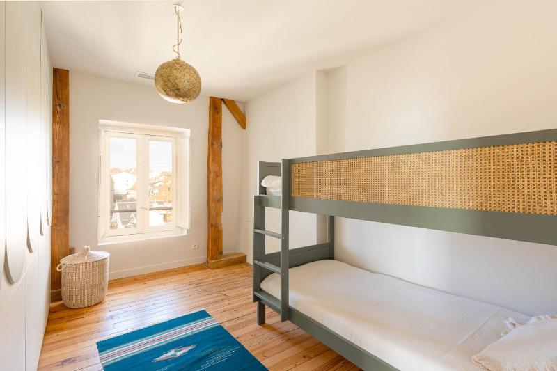 EUGENIE - Apt with balcony and sea view and Hotel du Palais in Biarritz - image 6
