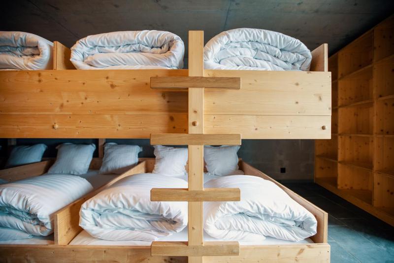 Mixed Dormitory Room image 4
