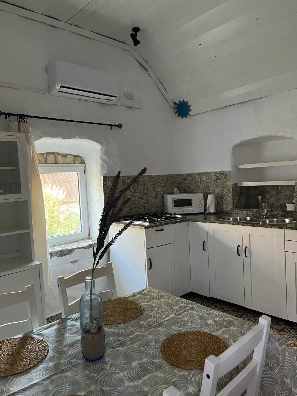 Two-Bedroom House image 4