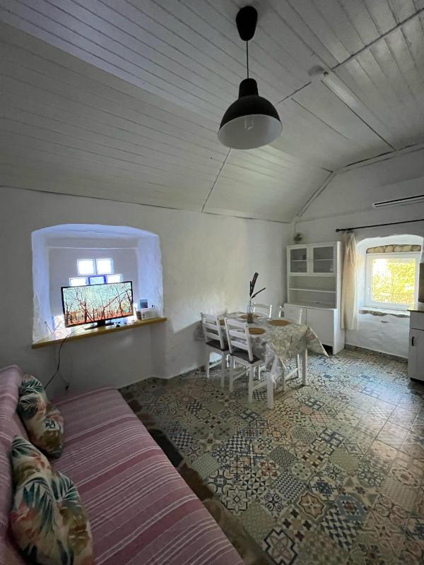Two-Bedroom House image 3