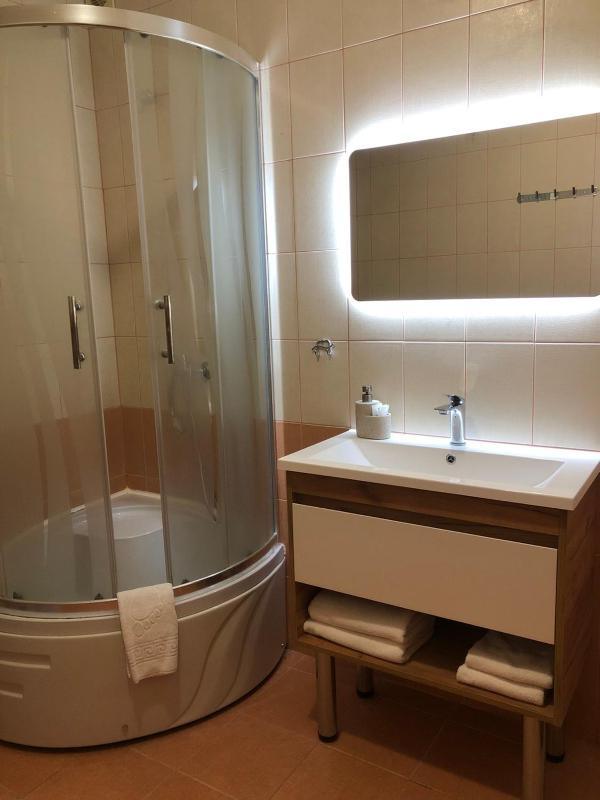Comfort Hotel - image 8
