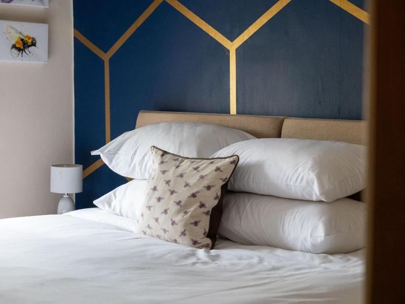 Superior King Room image 1