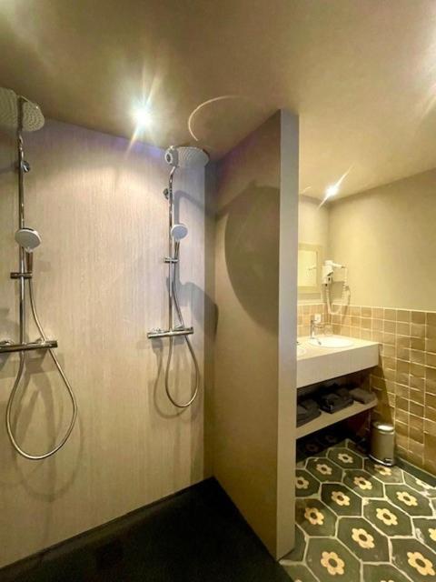 Standard Double Room image 1