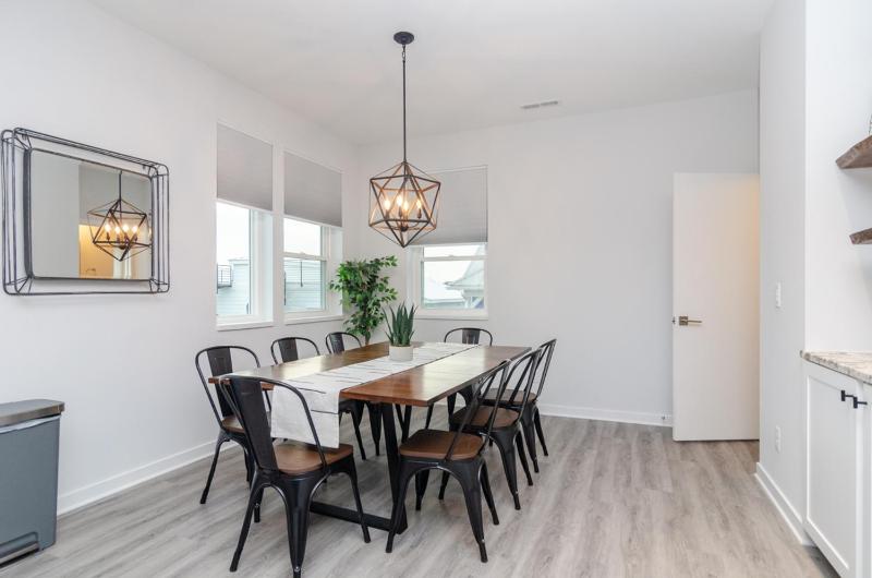 View-tiful by Bryant Real Estate - image 13
