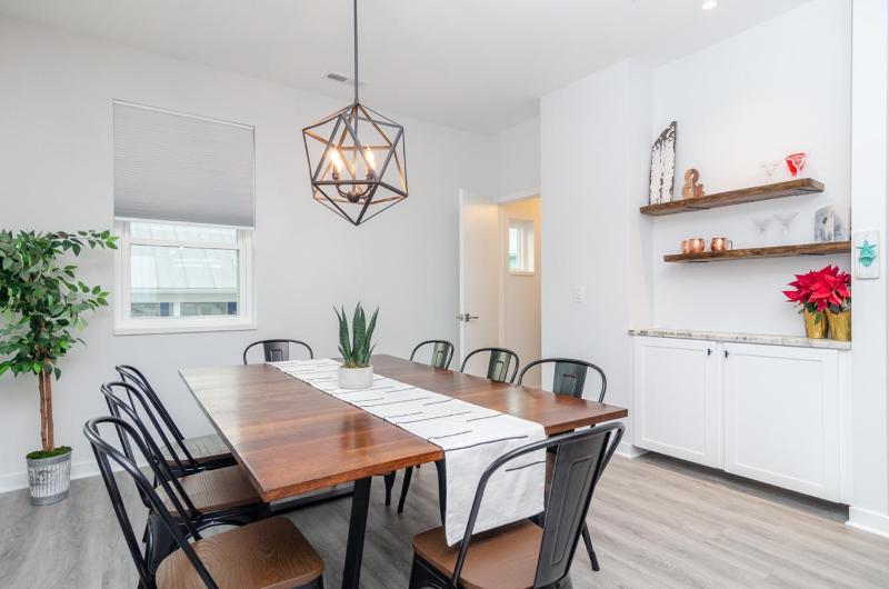 View-tiful by Bryant Real Estate - image 25