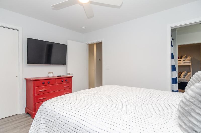 View-tiful by Bryant Real Estate - image 32