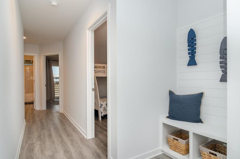 View-tiful by Bryant Real Estate - image 4