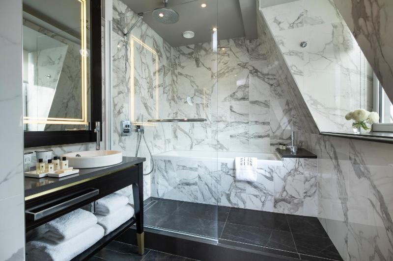 Junior Suite image 4