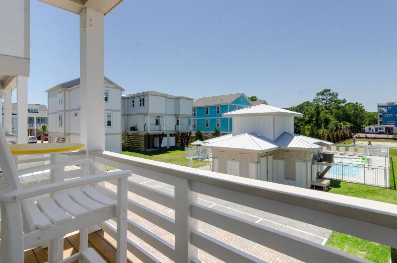 Shearer Paradise by Bryant Real Estate - image 2