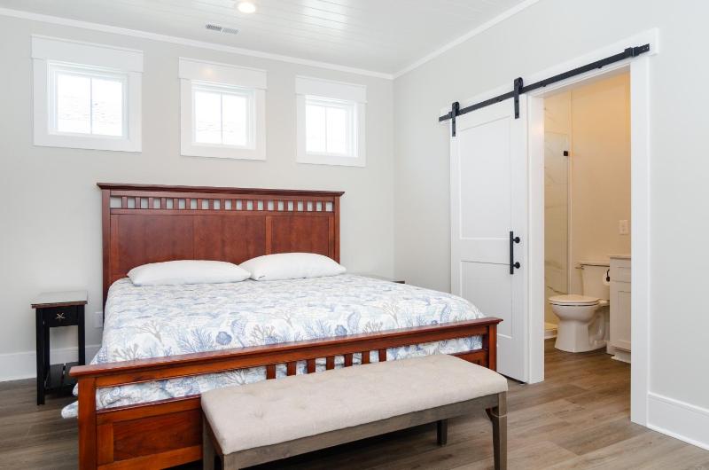 Shearer Paradise by Bryant Real Estate - image 16
