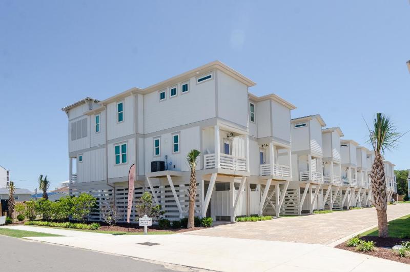 Shearer Paradise by Bryant Real Estate - image 14