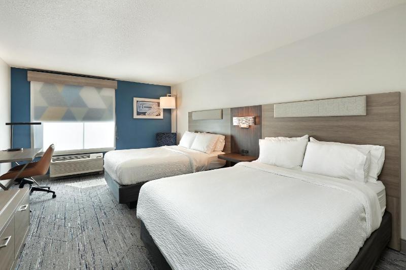 Standard Room image 2