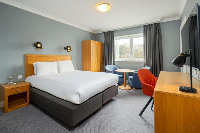 Standard Double Room - Disability Access image 4