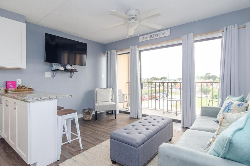 Cozy Cabana by Bryant Real Estate - image 1