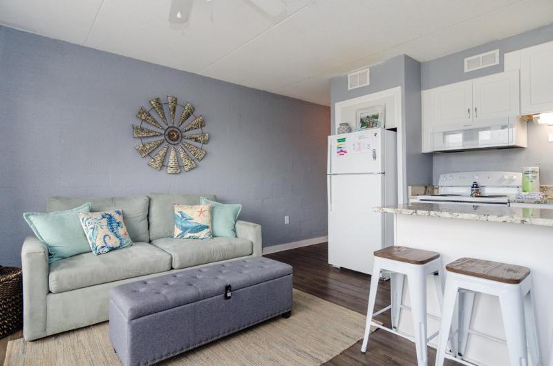 Cozy Cabana by Bryant Real Estate - image 6