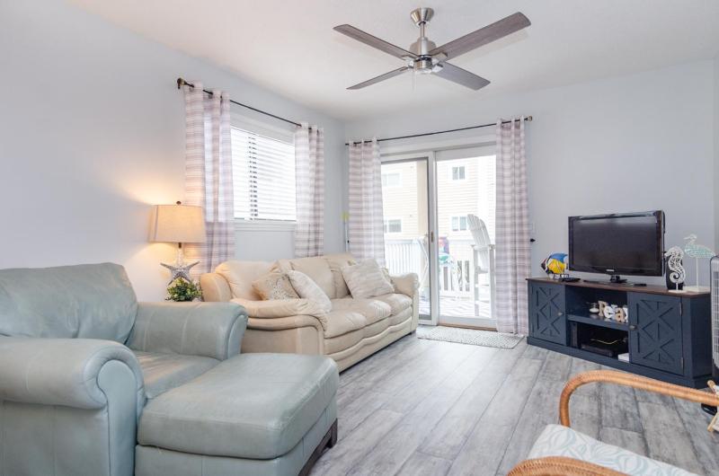 Sea La Vie by Bryant Real Estate - image 21