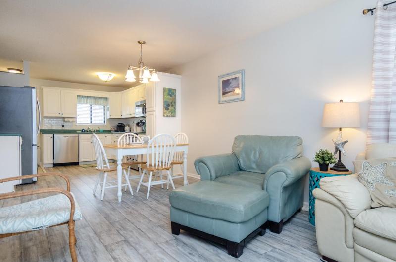 Sea La Vie by Bryant Real Estate - image 31
