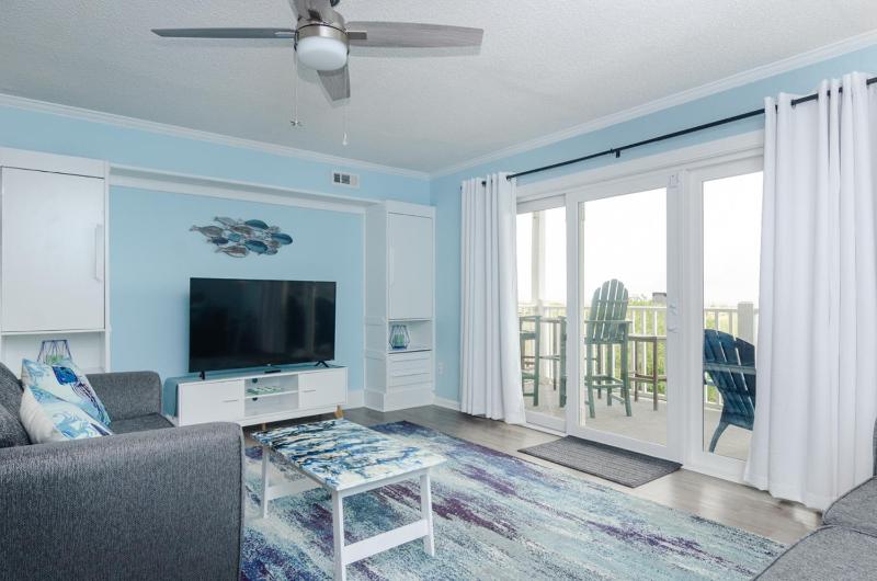 Blue Oceanfront Retreat by Bryant Real Estate - image 18