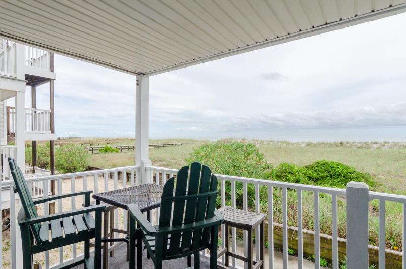 Blue Oceanfront Retreat by Bryant Real Estate - image 6