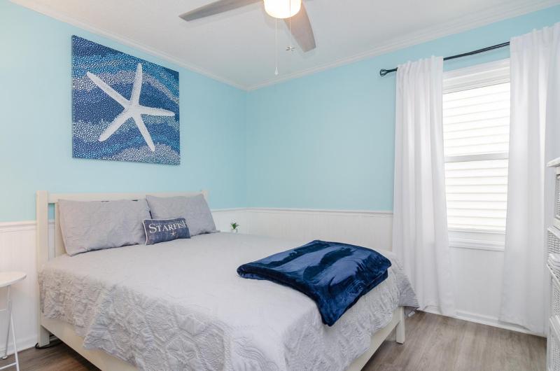 Blue Oceanfront Retreat by Bryant Real Estate - image 17