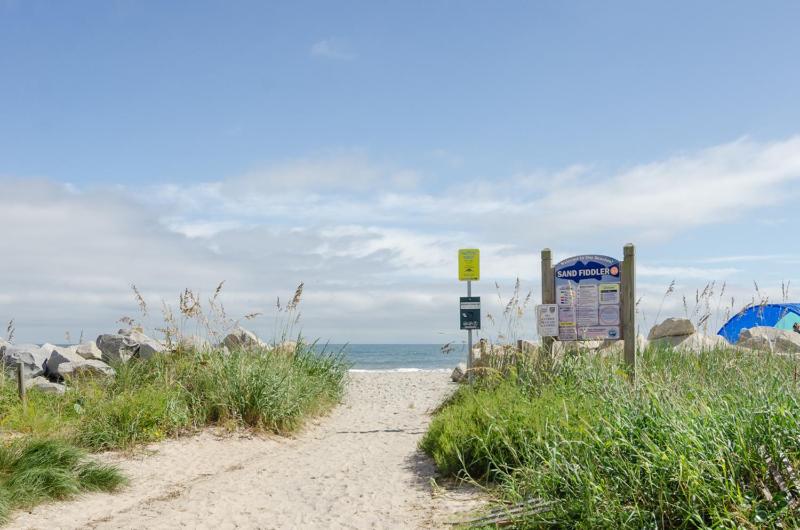 Toes in the Sand by Bryant Real Estate - image 24