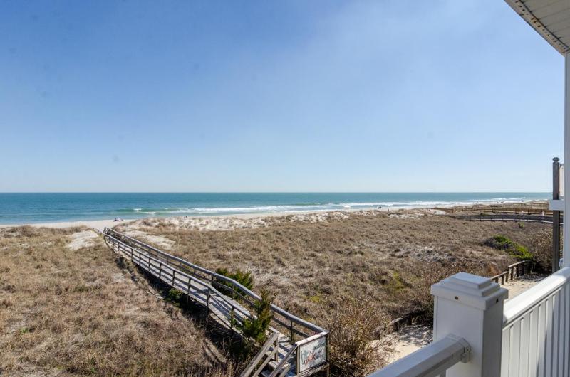 Janssen by Bryant Real Estate - image 18