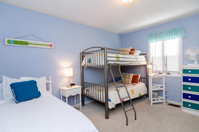 Janssen by Bryant Real Estate - image 14
