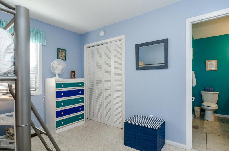 Janssen by Bryant Real Estate - image 28