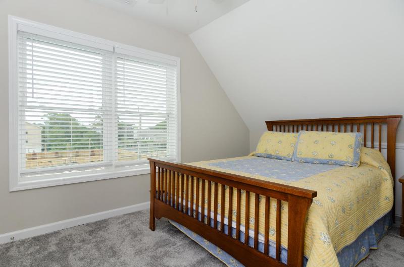 Thalassa by Bryant Real Estate - image 38