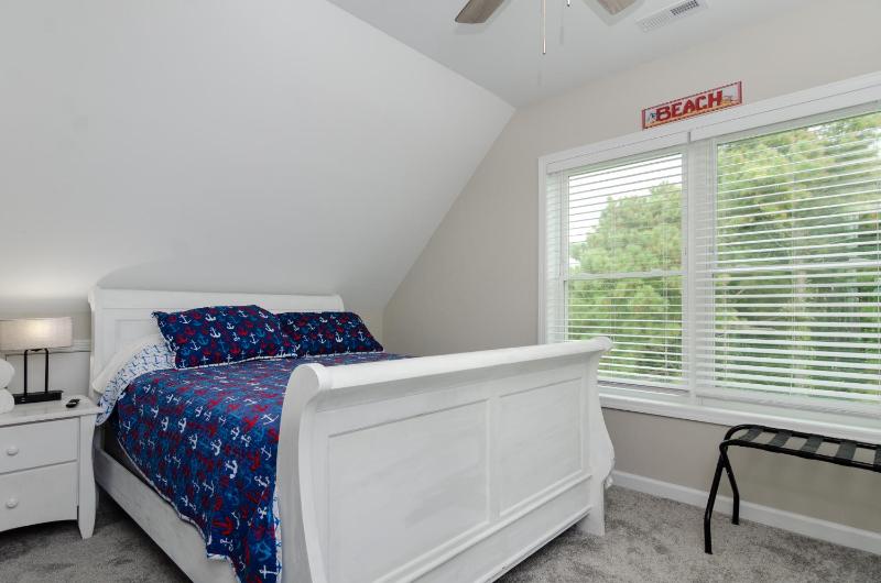 Thalassa by Bryant Real Estate - image 11