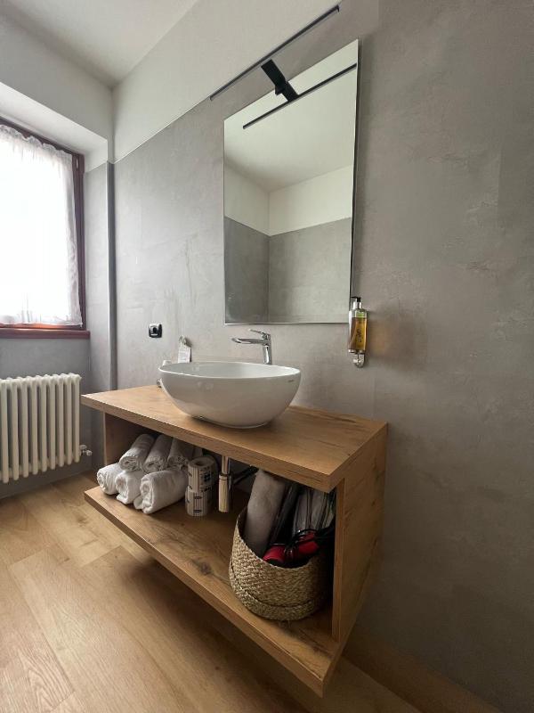 Triple Room with Balcony image 1