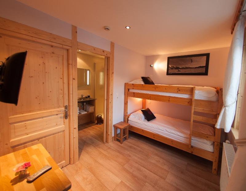 Superior Family Room image 4