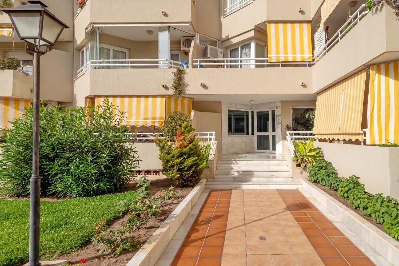 Dona Carlota Living - image 18