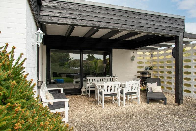 Bungalow Four Seasons - image 14