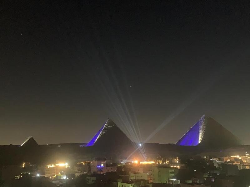 The pyramid hotel - image 8