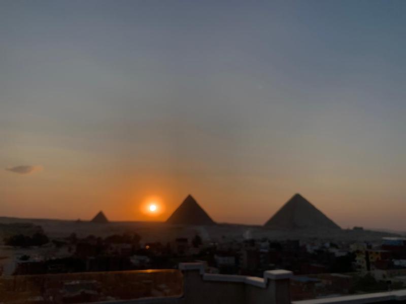 The pyramid hotel - image 7