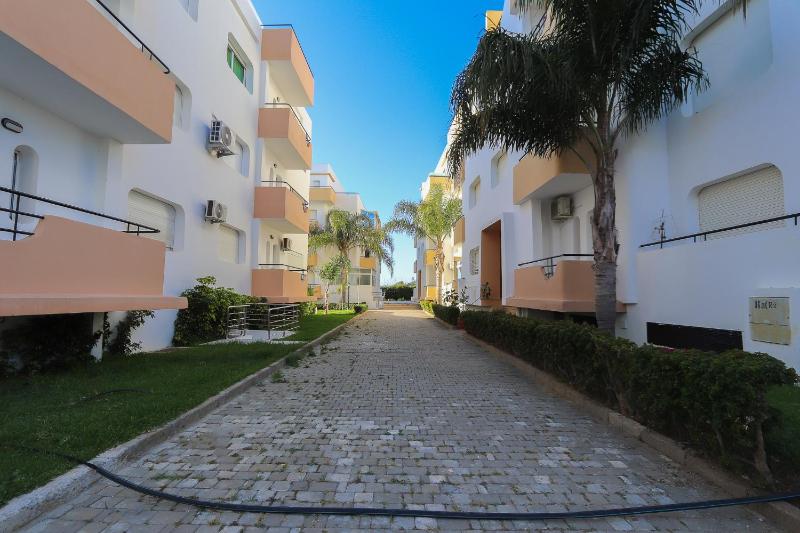 Appartement avec piscine dans une résidence fermée - image 41