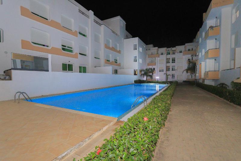 Appartement avec piscine dans une résidence fermée - image 43