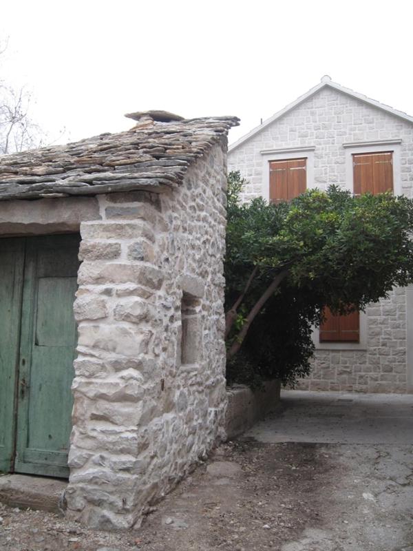 Seaside holiday house Kastel Novi Kastela - 7554 - image 12