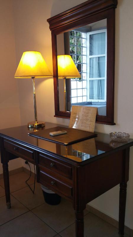 Superior Double Room with Sea View image 2