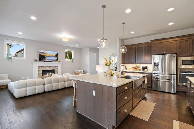 Luxury Home Mins to DT Game Room Nature Trails - image 31