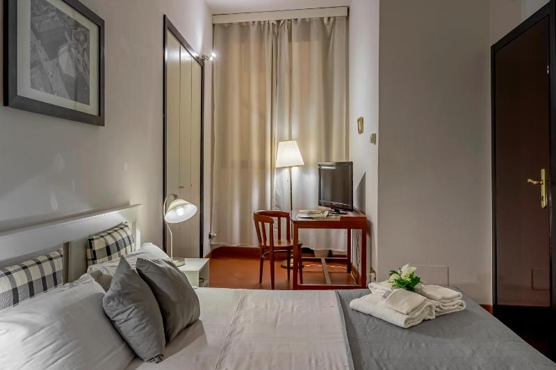 Double Room with Private External Bathroom image 1