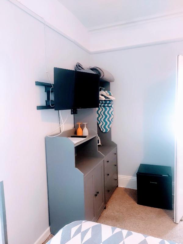 Double Room with Private Bathroom image 4