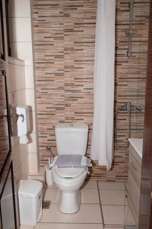 Double Room with Sea View image 3