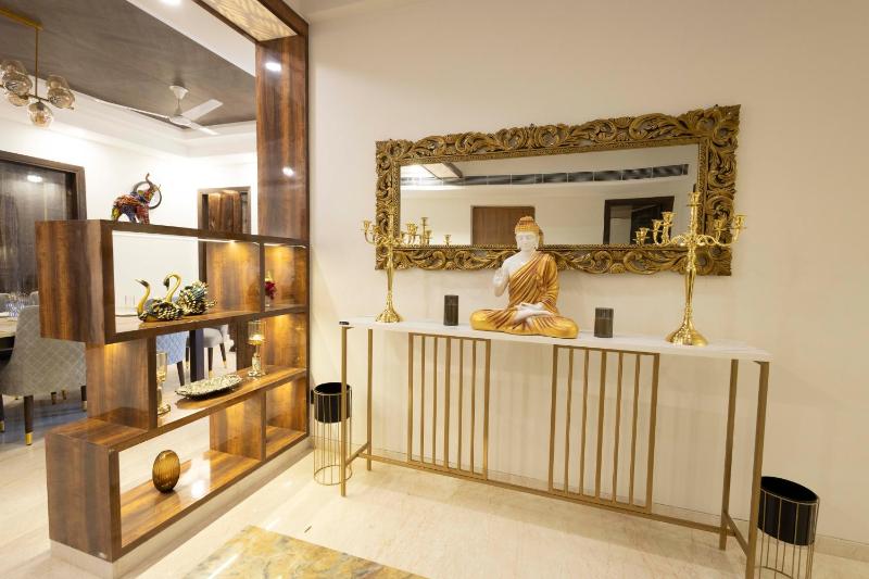 Four Bedroom Luxurious Apartment near Cyber Hub - image 1