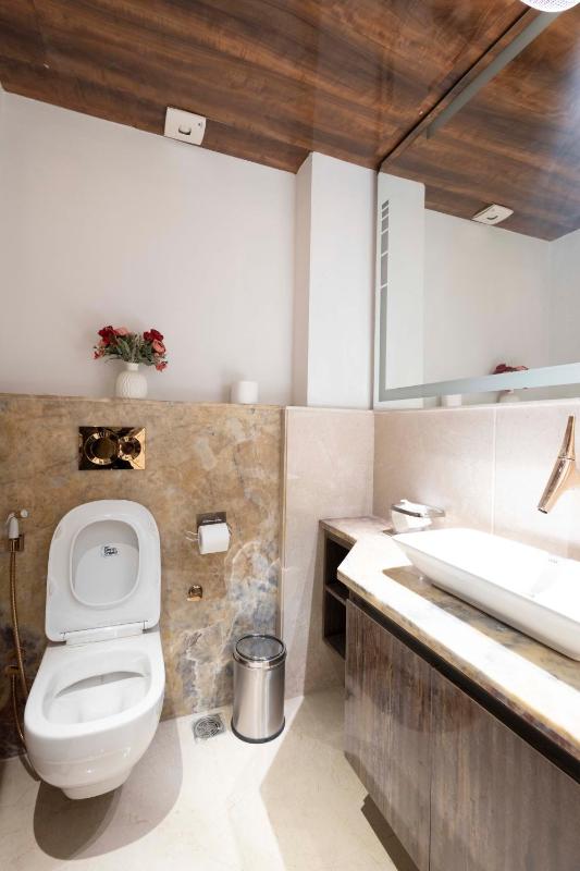 Four Bedroom Luxurious Apartment near Cyber Hub - image 36