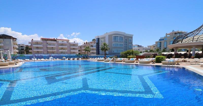 Porta Kavalja Resort - image 1