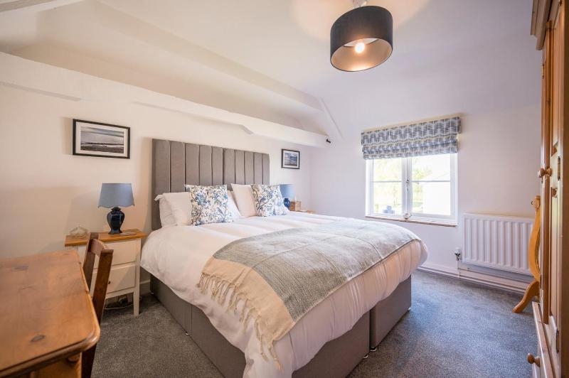 Stable Cottage Friston - image 14