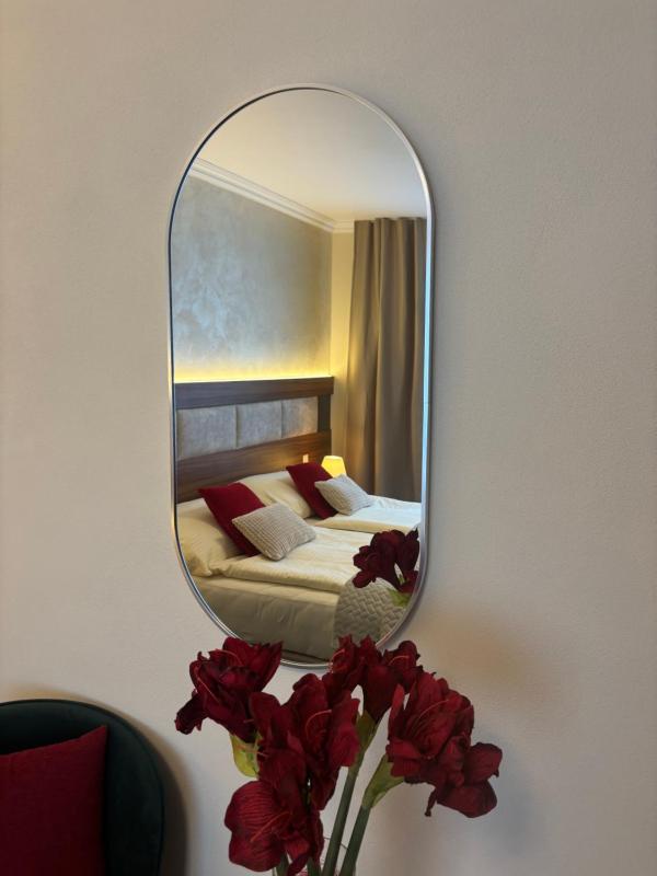 Double or Twin Room image 4